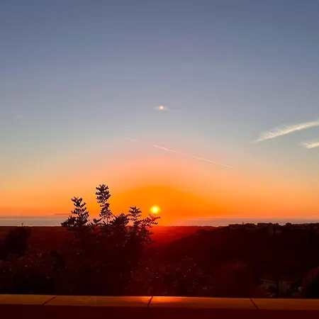 Sea & Sun View Apartmán